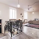 Trasteverehome - Elegant Stay Near Villa Farnesina Ferienhaus