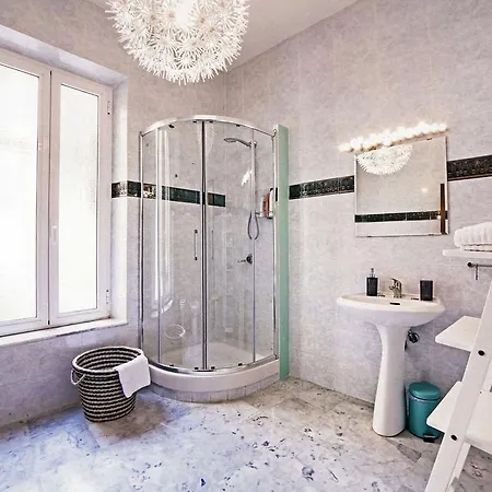 Trasteverehome - Elegant Near Farnesina Roma