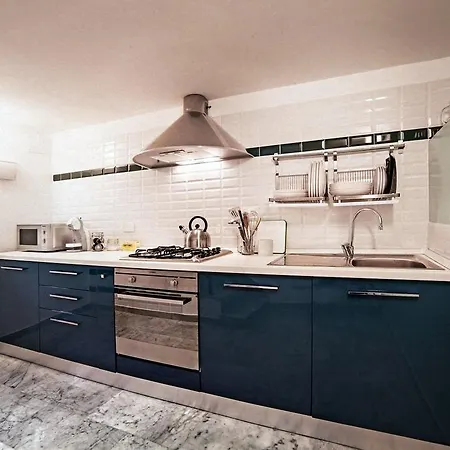 Trasteverehome - Elegant Near Farnesina * Roma
